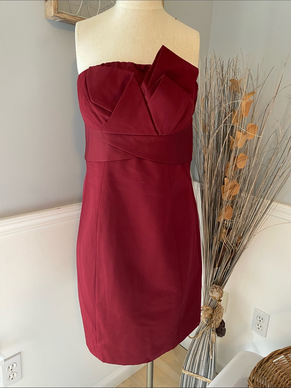 The Limited Strapless Fold-Detail Sheath Dress in Burgundy Wine - size 8